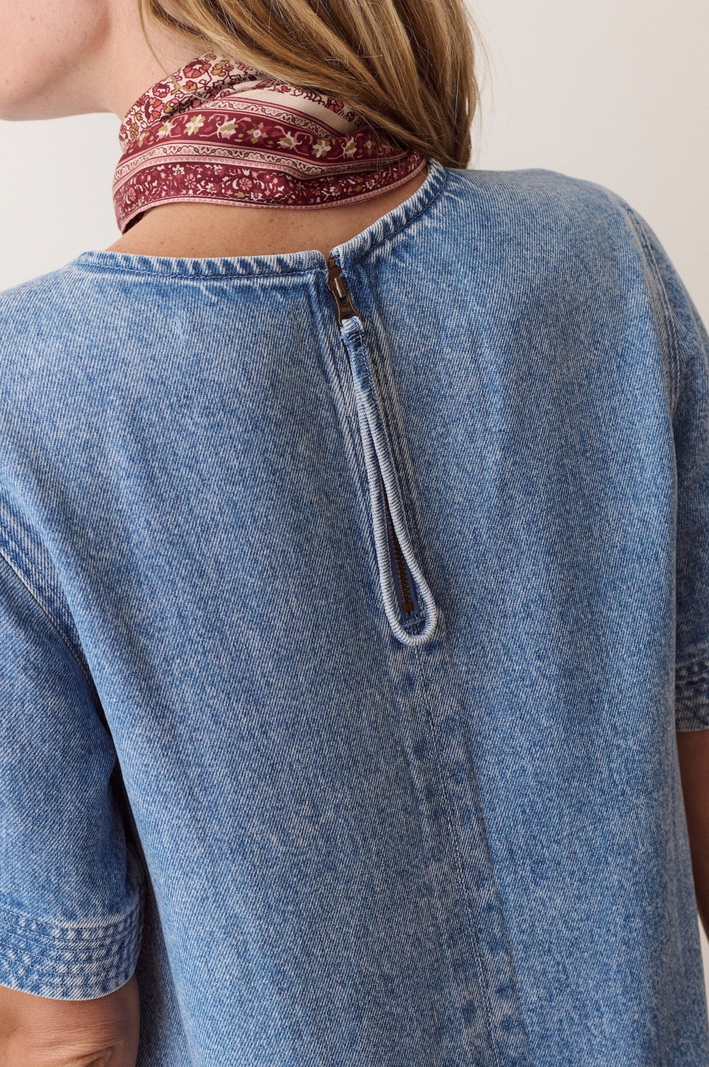 Women's Izzy Denim Shift Dress | Light Wash