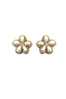  Pearl Flower Stud Earrings