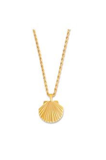  Natalia Oversized Shell Pendant Necklace