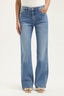  Sophie Straight Jean