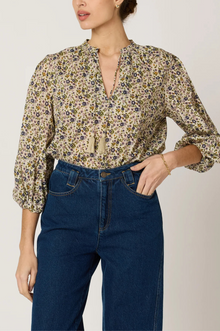  Belle Blouse