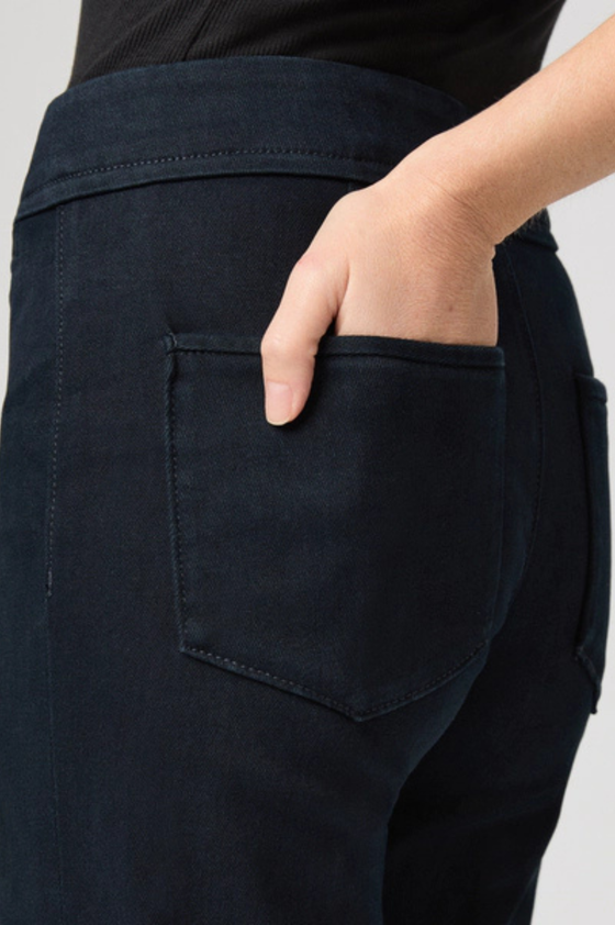 Leenah 32" Wide Leg Jean